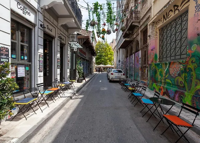 Luxury One Bedroom Aristophanes